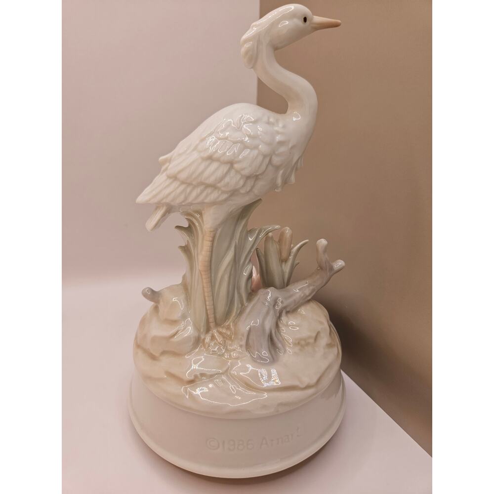 1986 Arnart Imports Stork Music Box Musical Figurine Porcelain Moon River e32